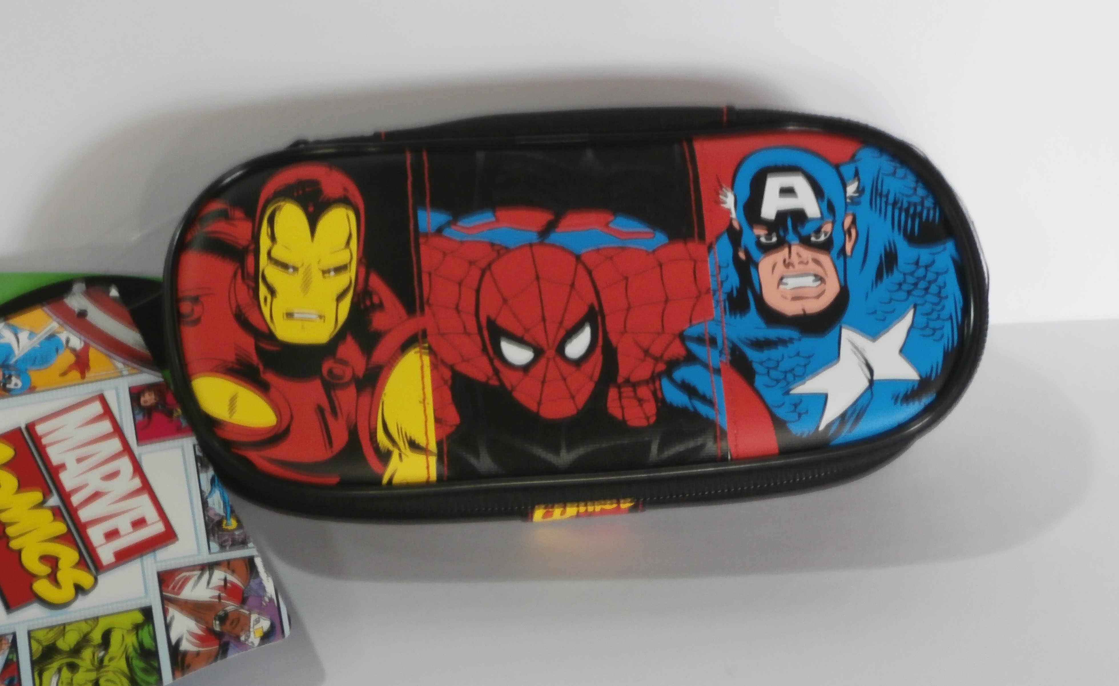 astuccio AVENGERS